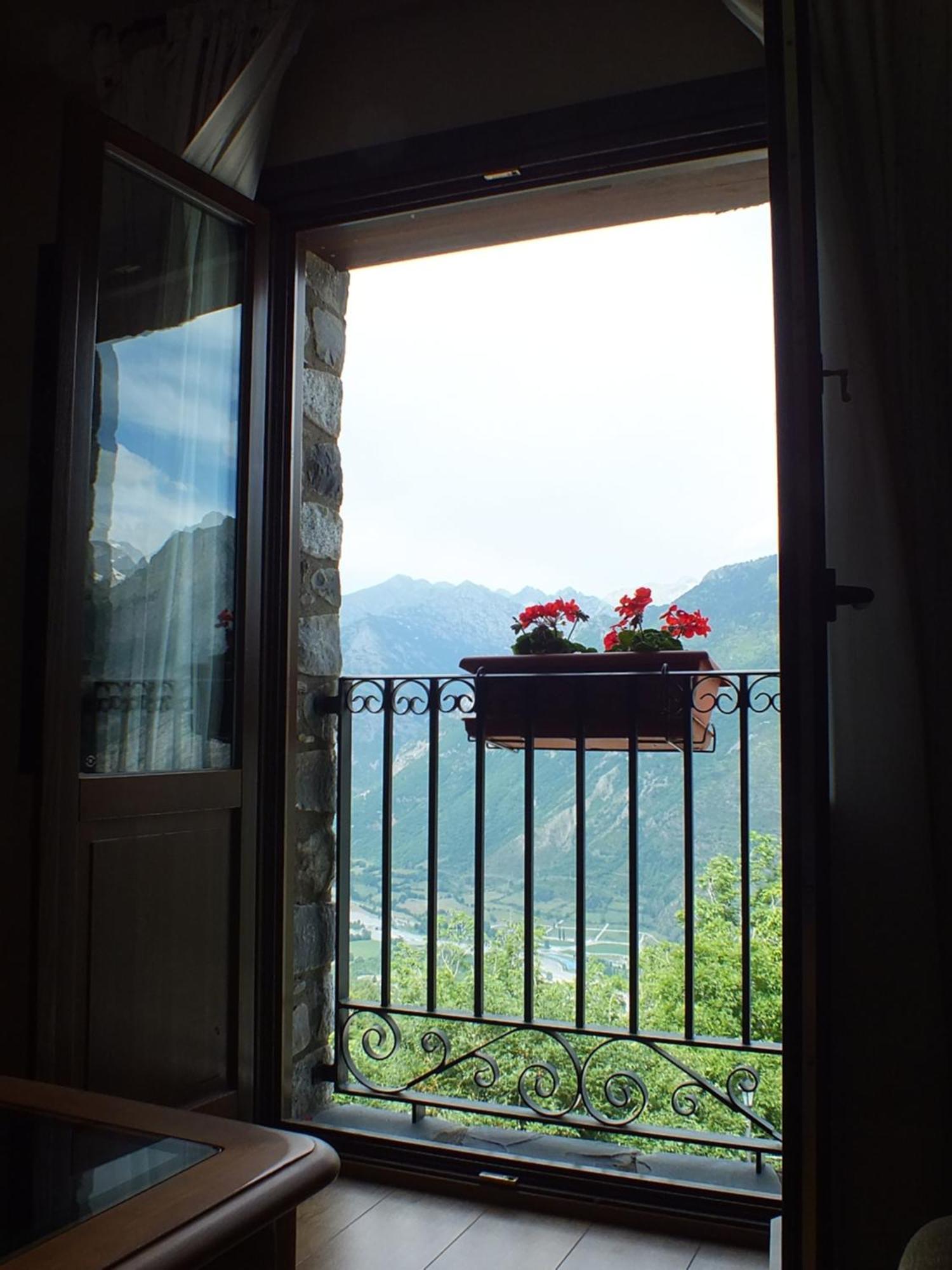 Hotel Areulo Cerler Bilik gambar